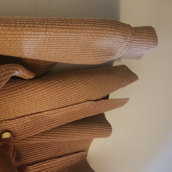 Aerie Tan Wonder Ribbed Textured V-Neck Sweatshirt, Size M - Picture 8 of 10